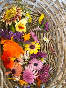 flowersBasket